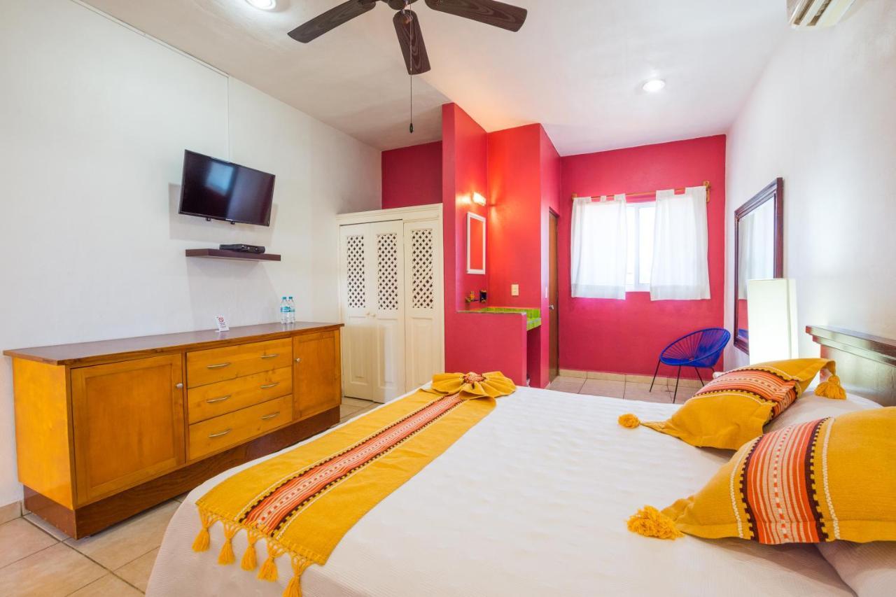Hotel Meson De Mita Пунта-Мита Экстерьер фото